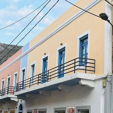 Almira Studios And Apartments Agia Marina  Exterior foto
