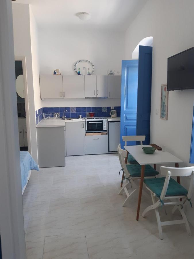 Almira Studios And Apartments Agia Marina  Exterior foto
